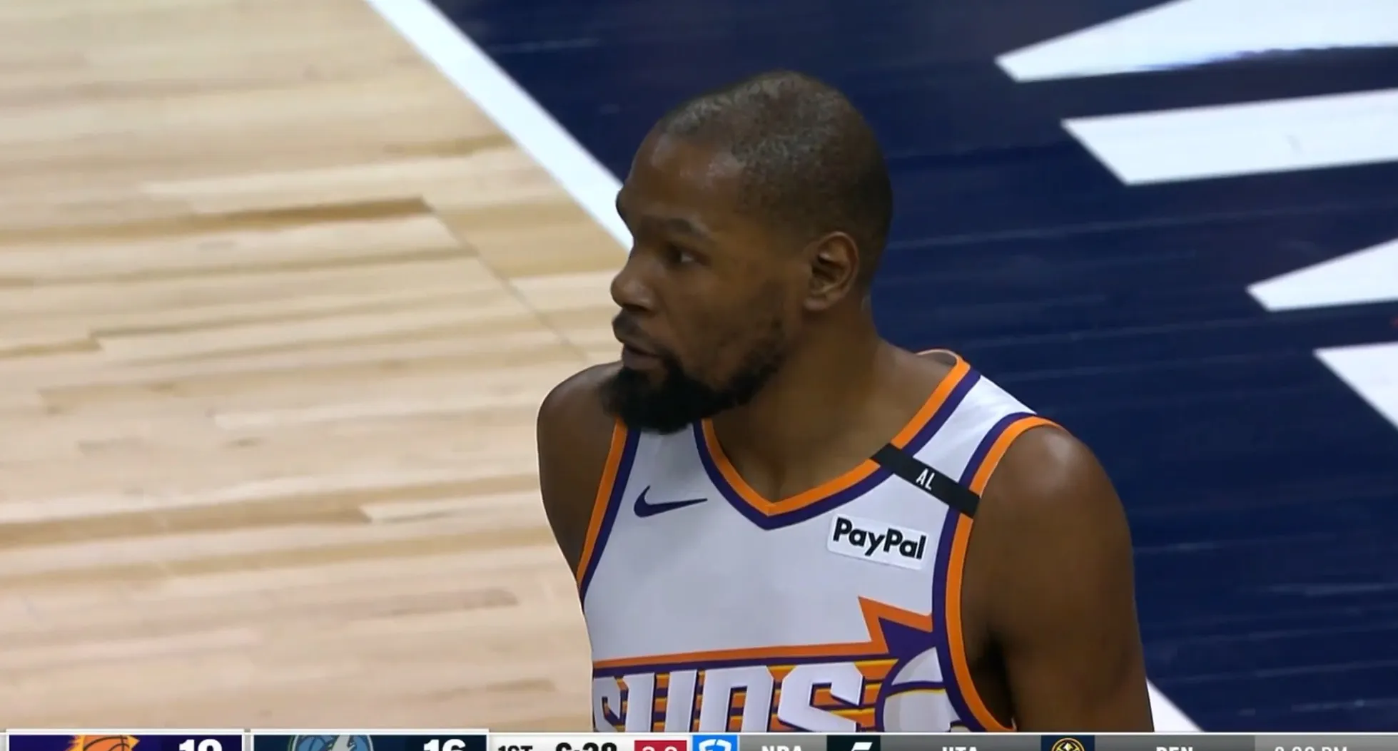 集团官方网站-杜兰特意外战胜阿森纳，刷新纪录引爆全场！-集团官方网站