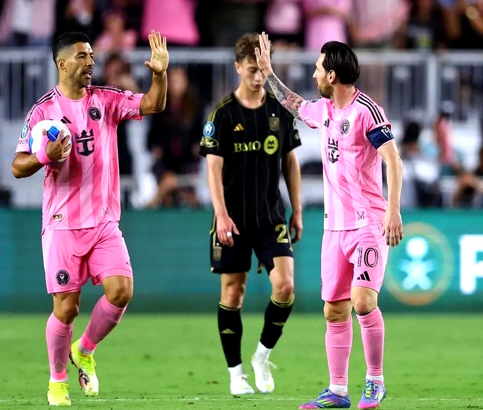 开云线上平台-RNG不断突破！，梅西连续二十场比赛得分超过出色防守观众掌声雷动的简单介绍-开云线上平台