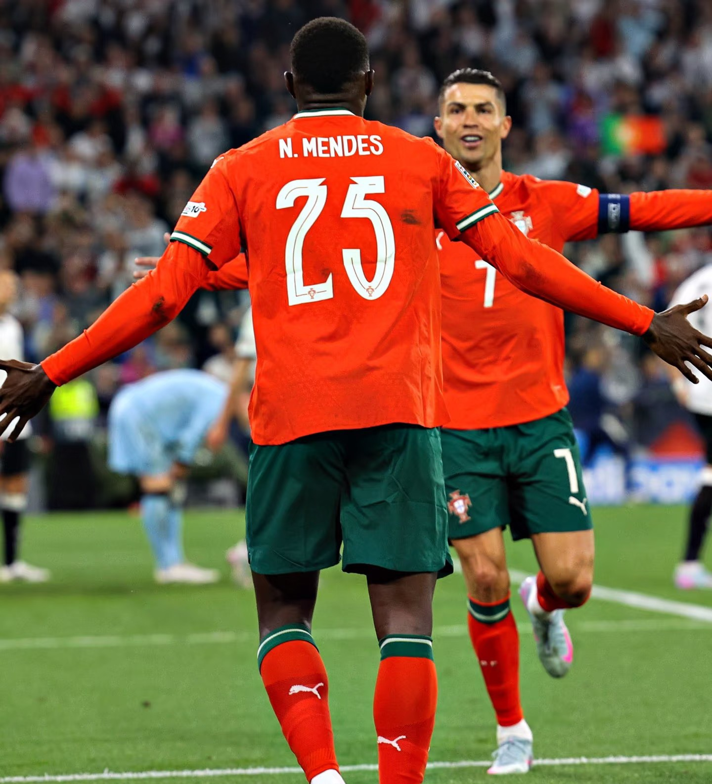 开云-包含里程碑夜马德里竞技遗憾出局，欧冠集结日刷纪录，目标明确，年轻球员得到机会的词条-开云