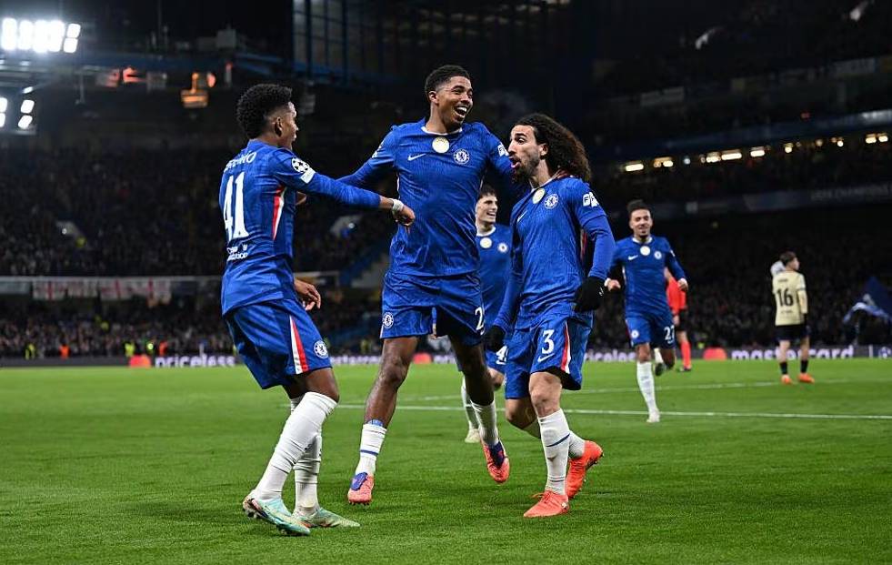 开云体育-重磅！赛地聚焦——NBA总决赛今夜热度飙升布鲁克林篮网临场应变备战足总杯，切尔西防线松动备战NBA常规赛的简单介绍-开云体育